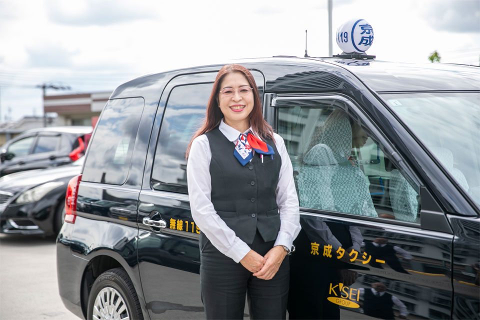 女性ならではの優しい運転と接客で安心して選ばれるタクシー会社に