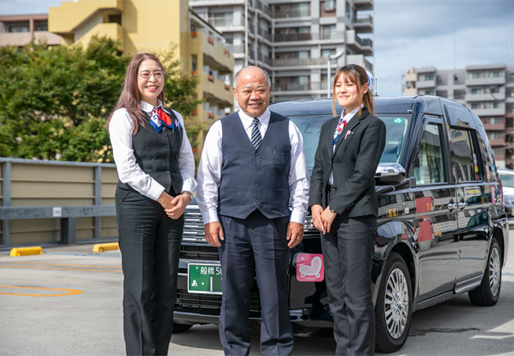 先輩社員インタビュー